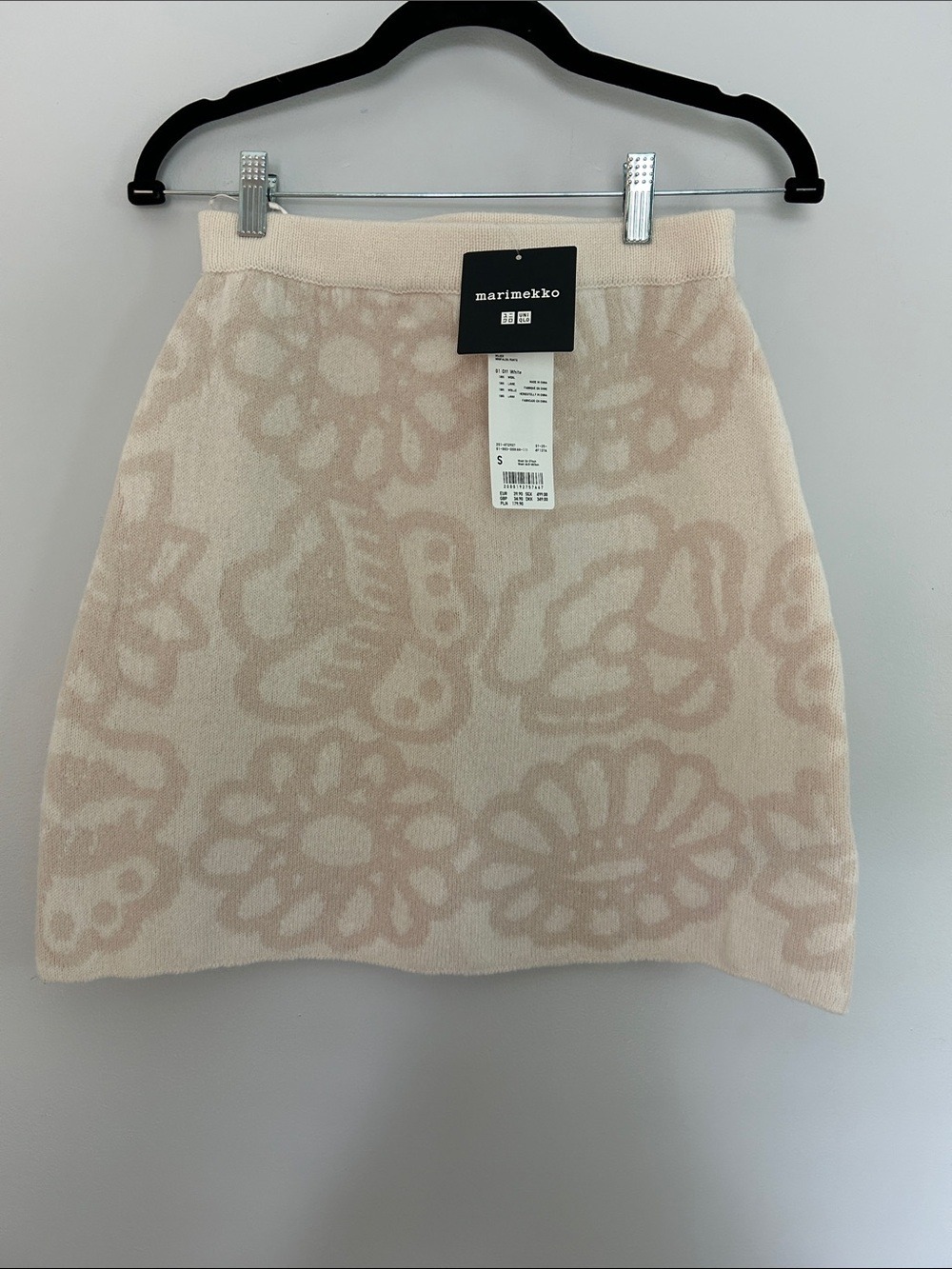 NWT Marimekko x Uniqlo Women’s 100% Lambswool Mini Skirt -Floral Pattern